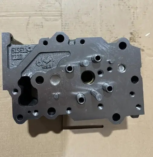 Komatsu PC400-7 Cylinder Head 6156-11-1101 OEM Quality