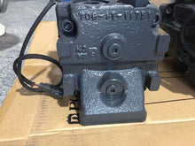 Load image into Gallery viewer, Fan Pump 708-1T-00470 708-1T-00472 for Komatsu D155-6 Bulldozer