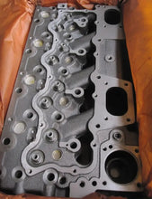 Load image into Gallery viewer, CAT 3304DI 1N4304 7N8874 Cylinder Head (loaded)